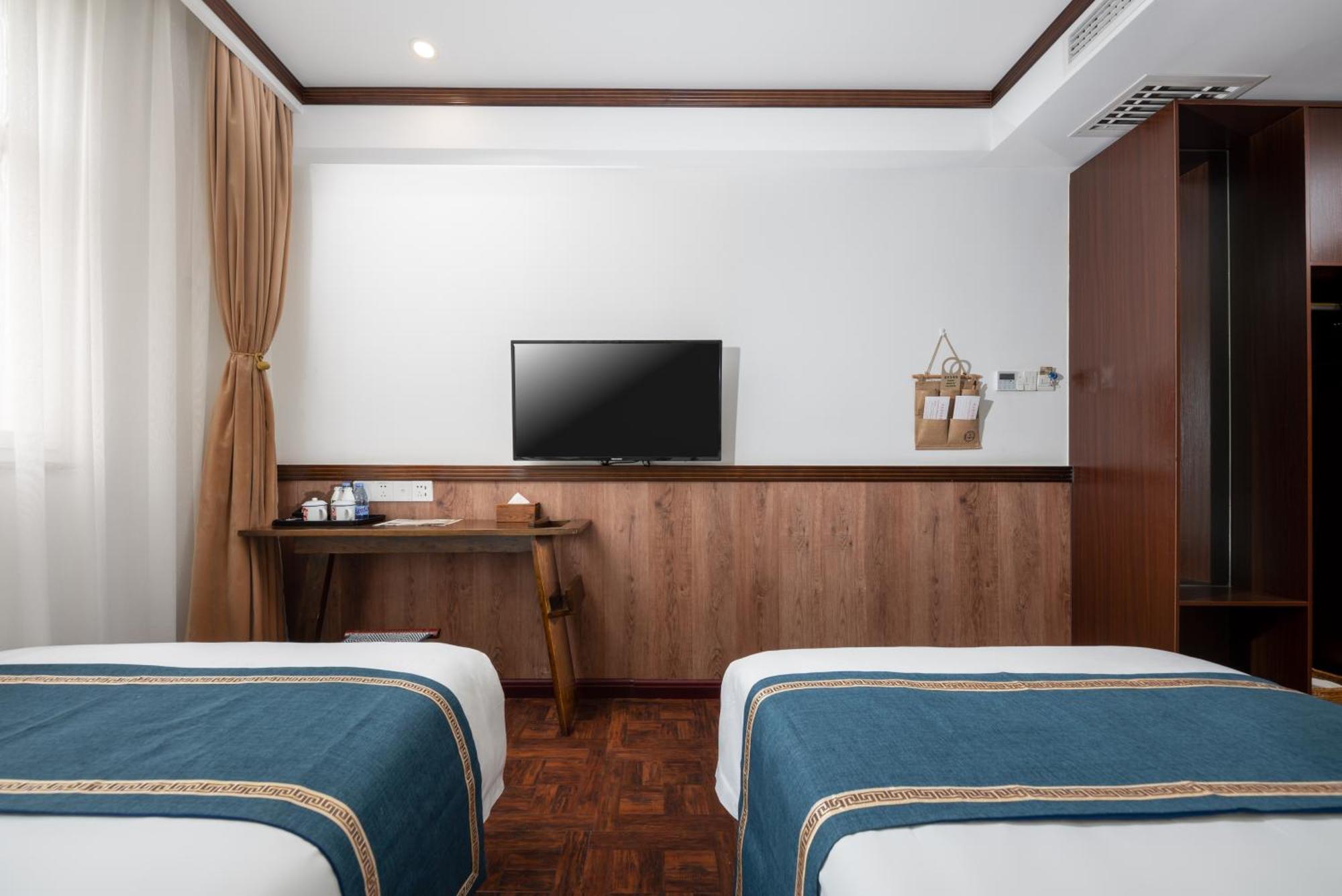 Nost Algia Hotel - Near Beijing Yonghe Lama Temple, Ghost Street, Beihai Park, Jingshan Park, Drum Tower, Houhai Bar Street, Tian'Anmen Square, Located In Beijing Traditional Hutongs, 5 Minutes Away From Subway, Free Laundry Serive Exterior foto